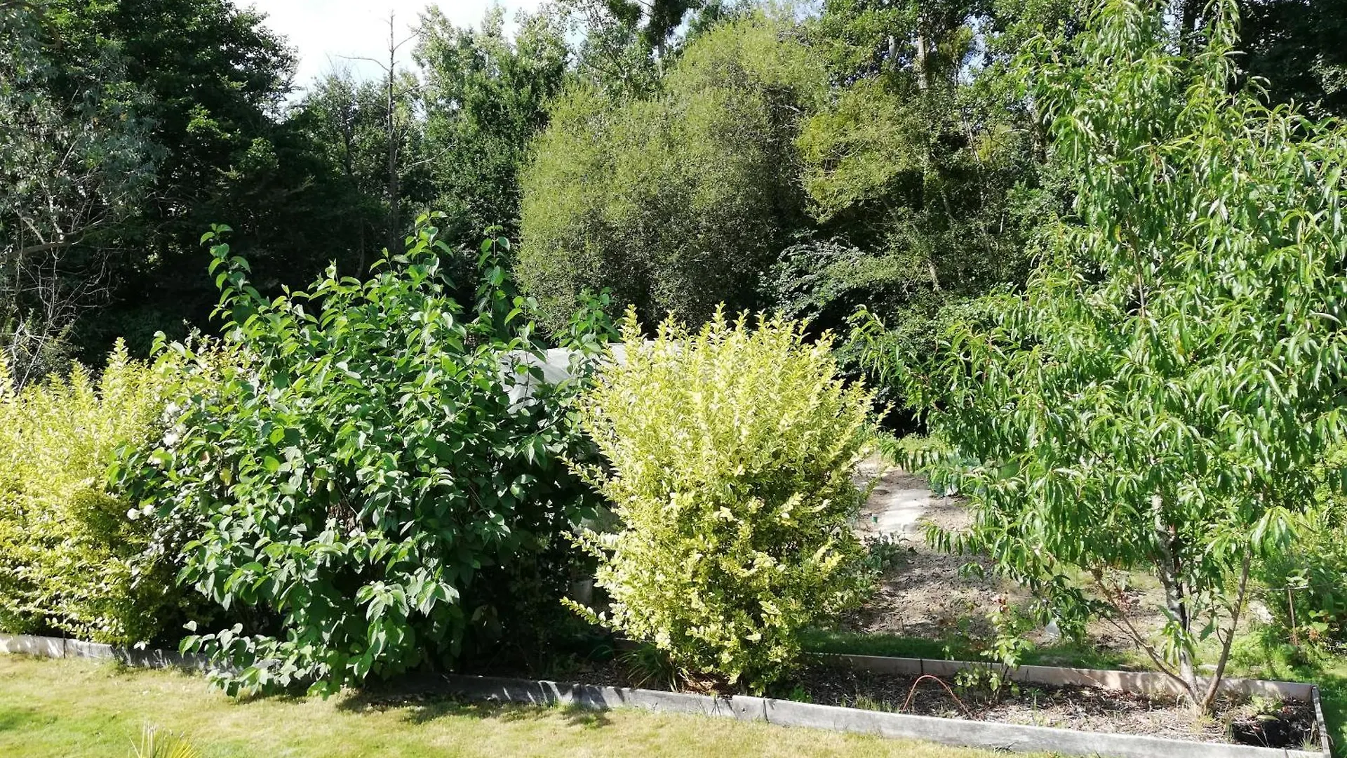 Holiday home Au Coeur Du Jardin Villa La Boussac